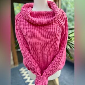 Moon & Madisin chunky knit sweater, medium.